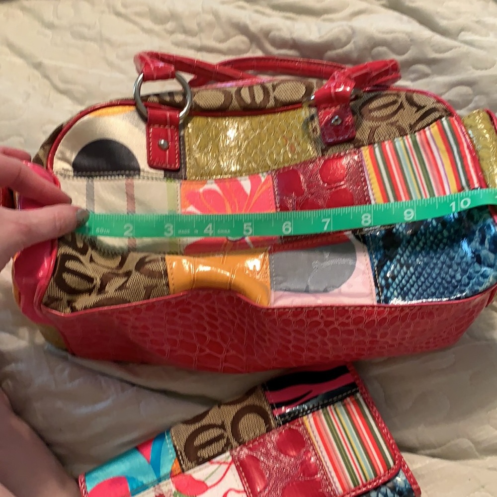 Patchwork bag and wallet. - Picture 8 of 9